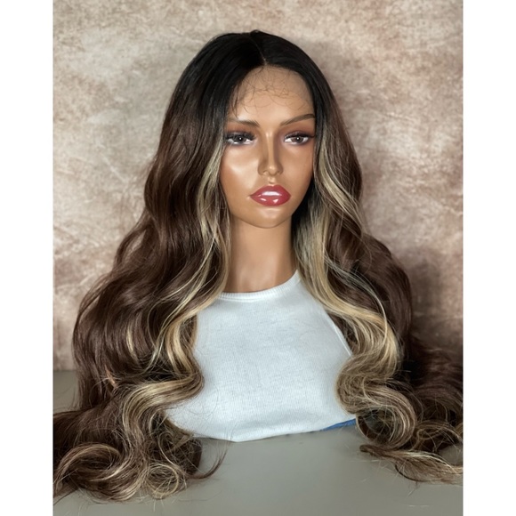 Ombre Highlights Brown Bodywave Lace Front Wig - Picture 2 of 7